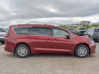 Check out this 2021 Chrysler Grand Caravan SXT before someone takes it home! *You Can't Beat the Pri... (image 5)