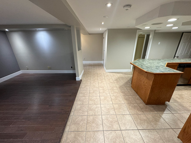 Basement Duplex Delight: Modern 1-Bedroom with Den in Long Term Rentals in Thunder Bay - Image 2