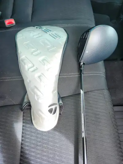 Taylormade Qi35.  9 degree loft, stiff ventus fujikura shaft., View more