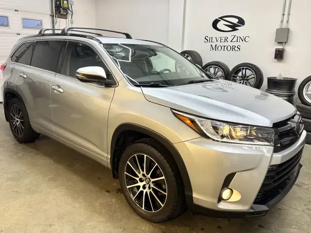 2017 Toyota Highlander XSE, AWD, Captain Seats, No Accident in Cars & Trucks in Edmonton - Image 2