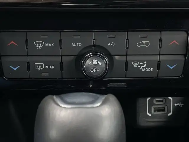 2024 Jeep Compass Trailhawk | 4WD | No Accidents | in Cars & Trucks in Prince George - Image 32