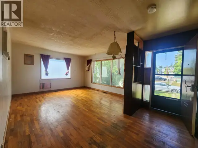 1598 INGLEDEW STREET Prince George, British Columbia in Houses for Sale in Prince George - Image 3