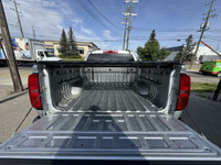 This vehicle is equipped with: 3.6L V6 Engine with towing capacity of 7,000 lbs Cruise Control Hitch... (image 7)