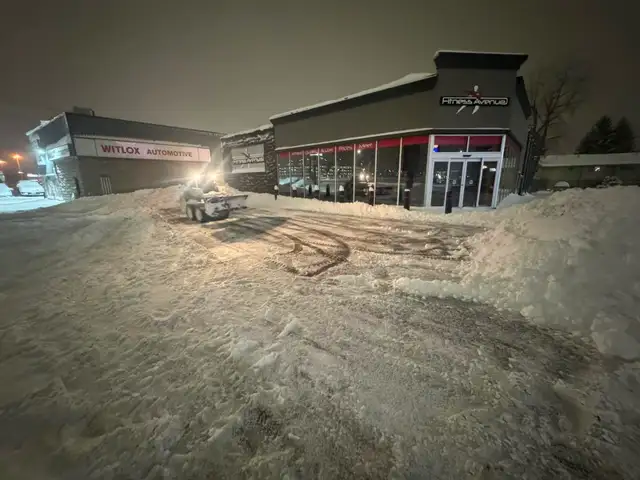 Snow Removal Service- Commercial/Residential/Industrial Plowing in Snow Removal & Property Maintenance in London - Image 17