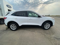 Experience versatility and comfort with the 2022 Ford Escape SE, now available at Centennial Ford Sa... (image 3)