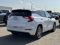 AMVIC Licensed Dealer * Power Sunroof * Heated Front Seats & Steering Wheel * Power Liftgate * Remot... (image 8)