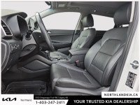 2021 Hyundai Tucson Ultimate Odometer is 15368 kilometers below market average! Ready for anything,... (image 9)
