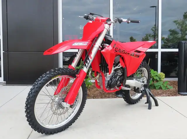 2025 GASGAS MC 250F in Dirt Bikes & Motocross in Cambridge - Image 3