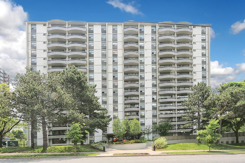 Upscale 2 Bedroom Suite Don Mills & Sheppard Ave E Long Term Rentals