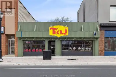 Great opportunity to get into the restaurant business .... Located in a bustling neighborhood, this...