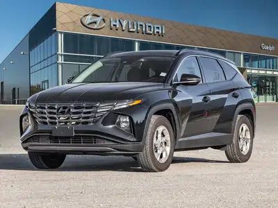 Now available at Guelph Hyundai, this feature-packed 2022 Hyundai Tucson Preferred AWD w/ Trend Pack...