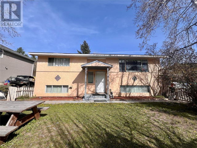 487 Corina Avenue Princeton, British Columbia in Houses for Sale in Penticton
