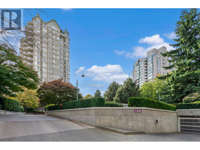 1901 1250 QUAYSIDE DRIVE New Westminster, British Columbia in Condos for Sale in Burnaby/New Westminster - Image 2