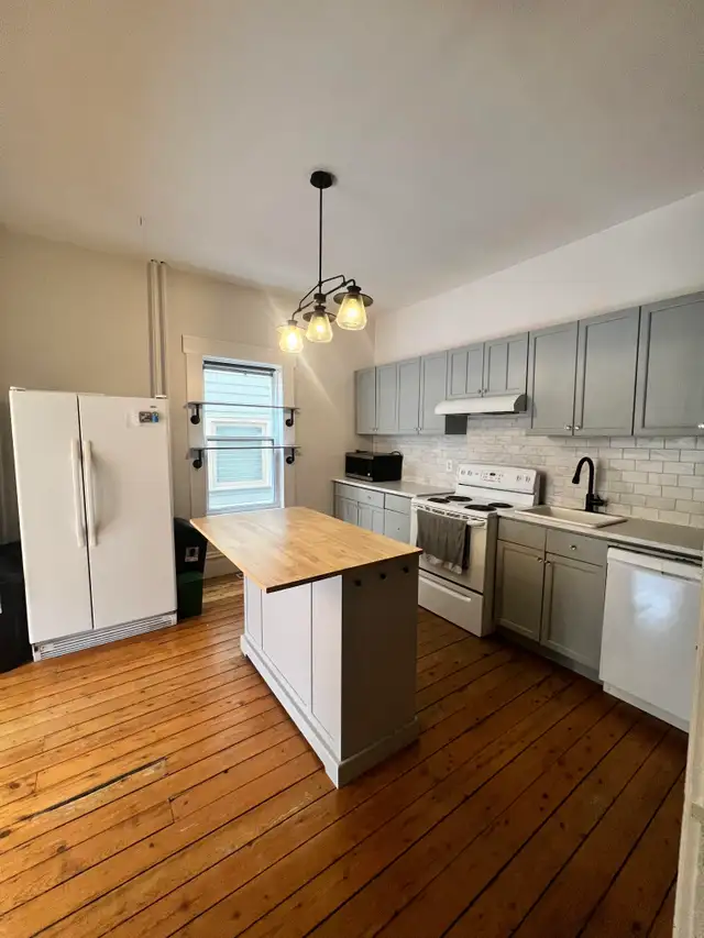 GORGEOUS 3 BR 1 BATH HALIFAX MAIN LEVEL FLAT AVAILABLE NOW! in Long Term Rentals in City of Halifax - Image 5