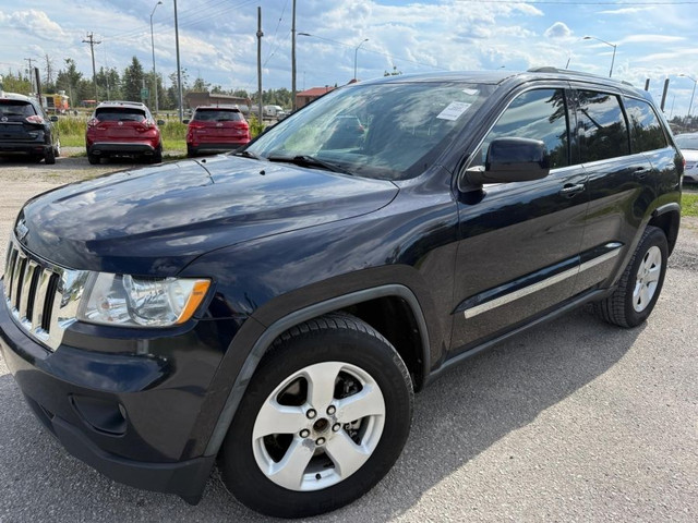 2011 JEEP GRAND CHEROKEE LAREDO 4WD | REMOTE START | HEATED LEAT in Cars & Trucks in Barrie - Image 3