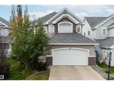 Welcome to 520 Stewart Crescent SW, located in the family-friendly community of Summerside. THIS WEL...