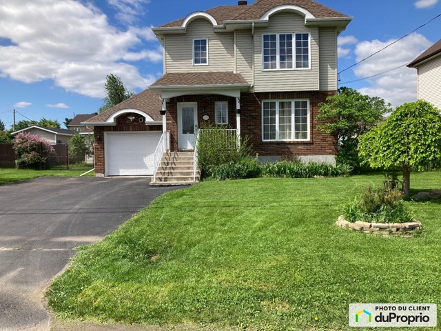 $599,000 - 2 Storey for sale in Les Cedres — photo 1
