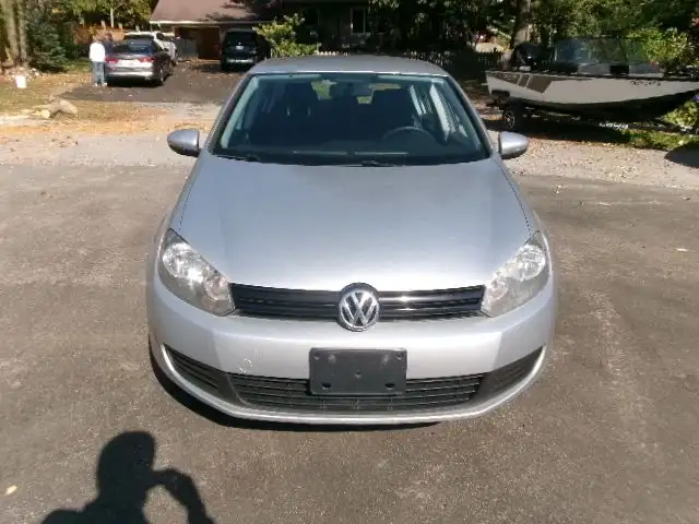 2012 Volkswagen Golf 2.5 in Cars & Trucks in Muskoka - Image 9