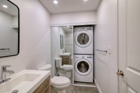 Renovated Akelius studio apartment for rent. Located near Atwater in the Little Burgundy neighborhoo... (image 4)