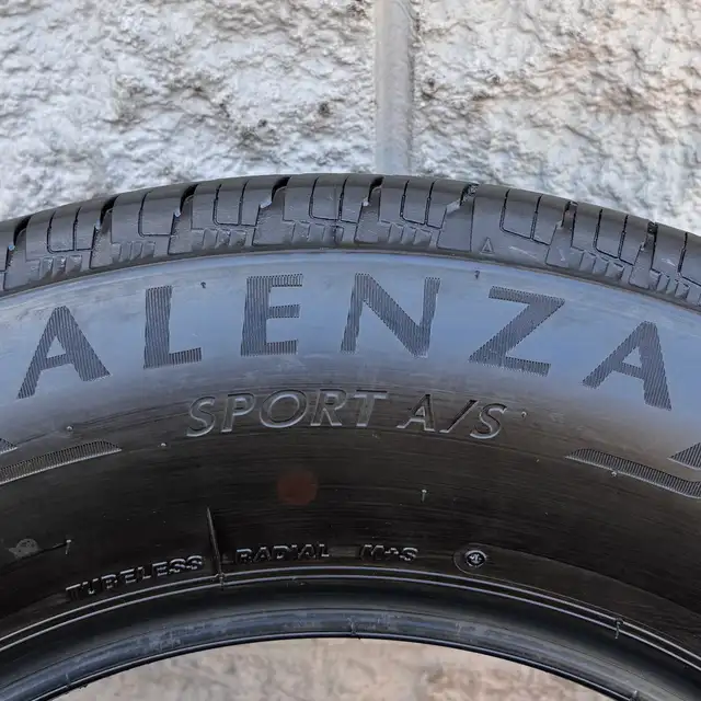 (95%) 4x 235/65R17 Bridgestone Alenza Sport A/S 17” All Seasons in Tires & Rims in City of Toronto - Image 5