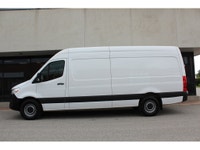 2025 MERCEDES SPRINTER 2500 -- 170 FULL SIZE -- HIGH ROOF -- ECONOMICAL AND POWERFUL HIGH OUTPUT DIE... (image 5)