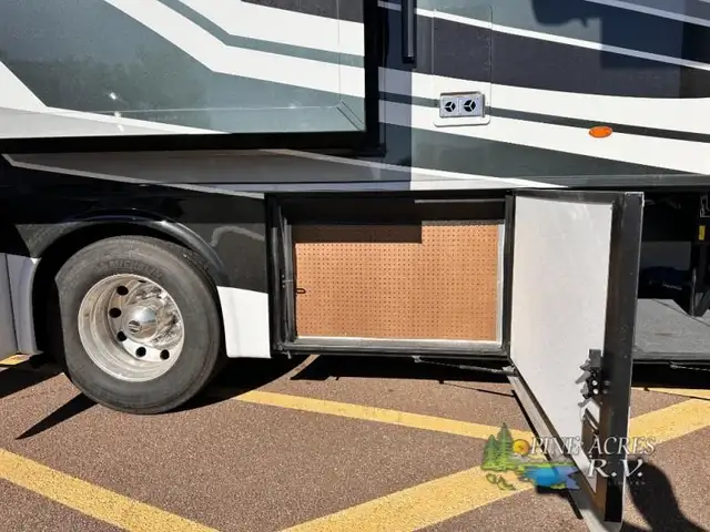 2023 Newmar Kountry Star 4037 Diesel Pusher 360 h.p. in RVs & Motorhomes in Moncton - Image 99