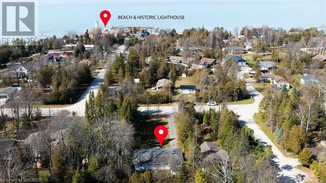 262 HURON Road Point Clark, Ontario in Houses for Sale in Owen Sound - Image 2