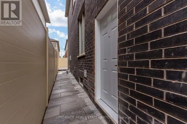 LOWER - 73 GEMINI DRIVE Barrie, Ontario in Long Term Rentals in Barrie - Image 3