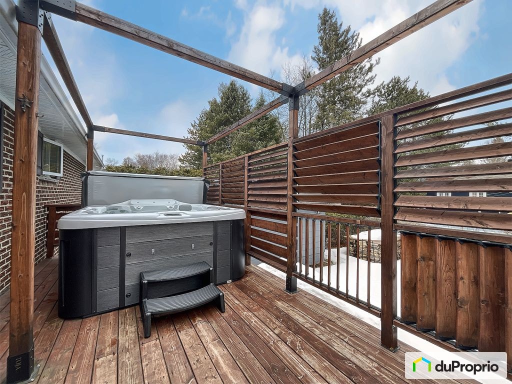 $569,000 - Bungalow for sale in Mont-Tremblant — photo 2