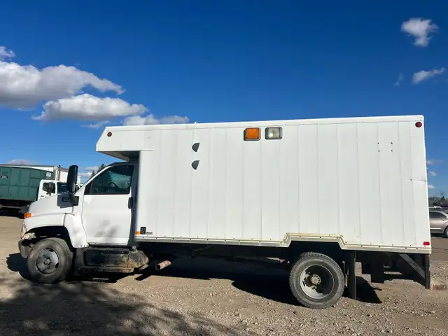 2008 GMC C6500580120325989355528