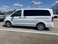 Welcome to Country Hills Volkswagen 2019 Mercedes-Benz Metris Passenger 4MATIC® Our team of knowledg... (image 1)