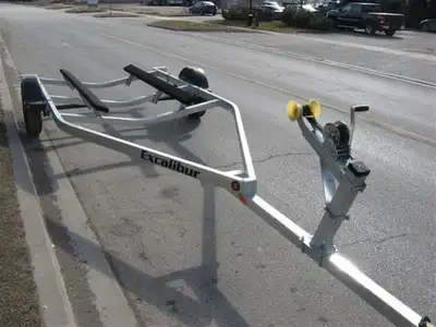 BT3100 Single Axle boat trailer 3100lbs total boat capacity BT3100. Single Axle boat trailer. 3100lb...