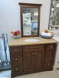 VANITY SOLID WOOD 42" ROYALWOOD WITH QUARTZ AND SINK