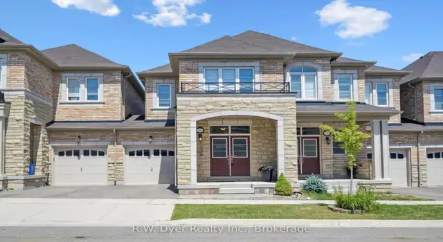 Move-In Ready Oakville Townhome with 4 Bathrooms!632350945160971213