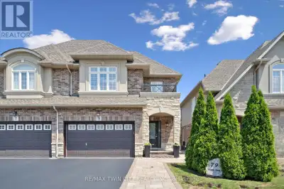 Absolutely stunning & move-in ready! This beautifully upgraded 3 bedroom, 2.5 bathroom semi-detached...