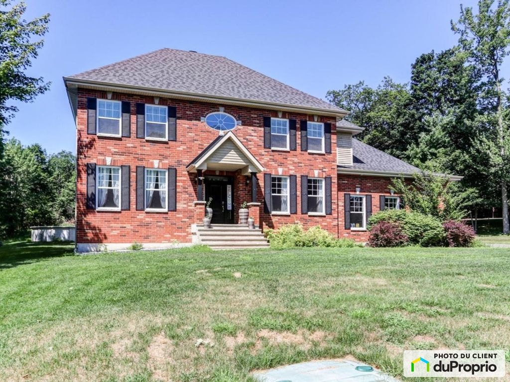 $859,000 - 2 Storey for sale in Brownsburg-Chatham — photo 1