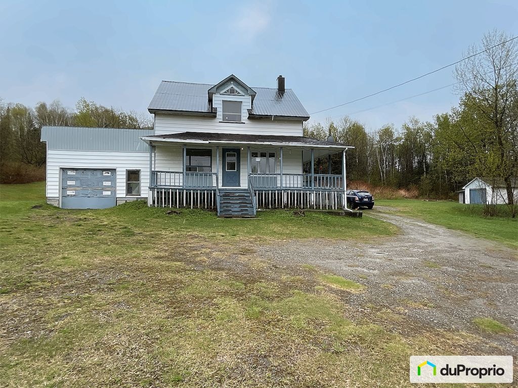 $190,000 - 2 Storey for sale in St-Elzear-De-Temiscouata — photo 1