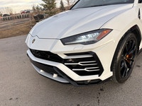 The 2019 Lamborghini Urus is a high-performance “Super SUV” featuring a 4.0L twin-turbo V8 engine pr... (image 9)