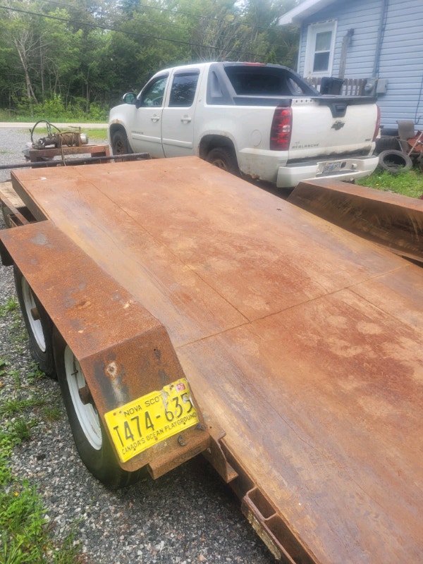 2018 tilt and load trailer. 7000 lbs axles. Cargo & Utility Trailers