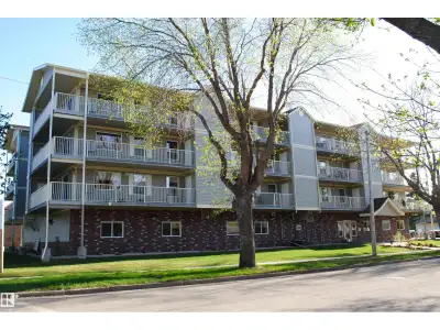 WINDSOR PARK... PREMIERE Condominium Lifestyle! FABLOUS CORNER HOME that features... OPEN CONCEPT de...