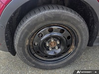 KBB.com 10 Best SUVs Under $25,000, KBB.com 10 Best Used Compact SUVs Under $15,000. This Ford Escap... (image 8)