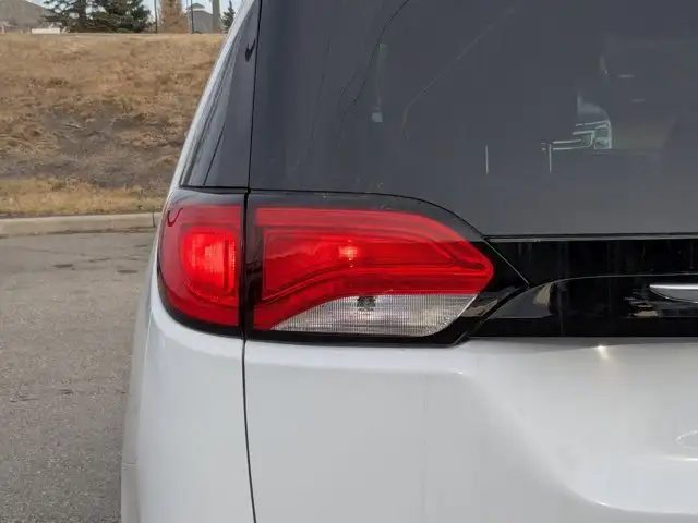 2026 Chrysler Grand Caravan SXT * Power Liftgate - in Cars & Trucks in Calgary - Image 12