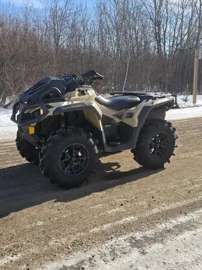 APPLY NOW: https://www.ridecollective.ca/get-pre-approved 2022 CAN-AM OUTLANDER 850 XMR • Rotax 850...