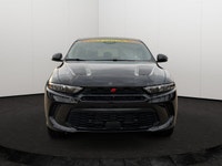 EXECUTIVE CROSSTOWN DEMO! Alcantara Seats -Black W/Red Accents, Remote Start System, Heated Front Se... (image 5)