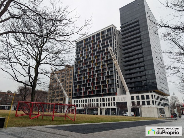 $280,000 - Condominium in Ville-Marie (downtown, old Mtl) — photo 1