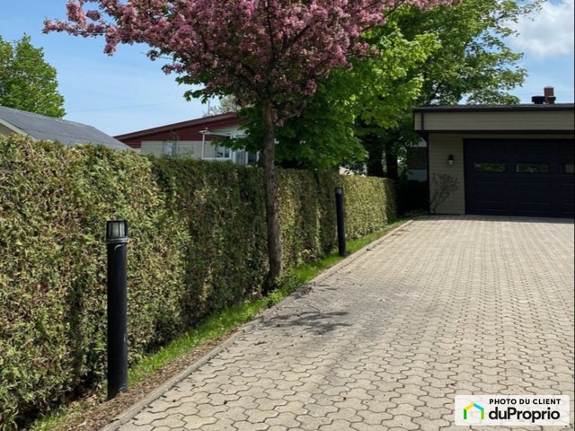 $449,000 - 2 Storey for sale in St-Victor — photo 2