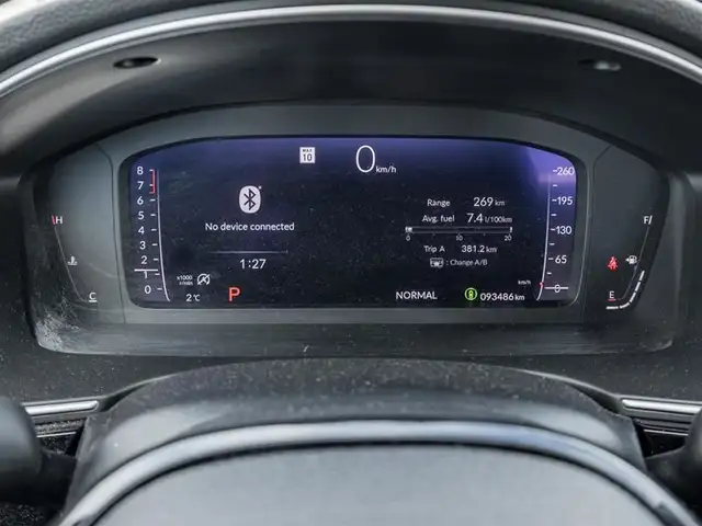 2022 Honda Civic Sedan Touring in Cars & Trucks in Oakville / Halton Region - Image 11