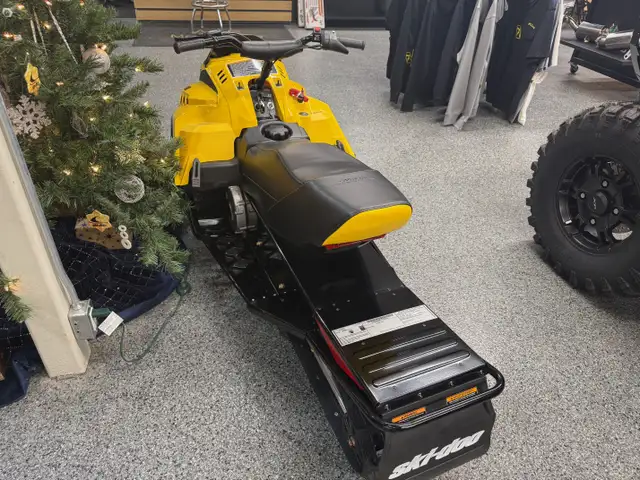 2026 Ski-Doo MXZ 200 in Snowmobiles in Medicine Hat - Image 5