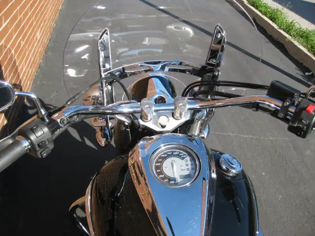 2010 YAMAHA V-STAR 950 TOURER in Street, Cruisers & Choppers in City of Toronto - Image 7