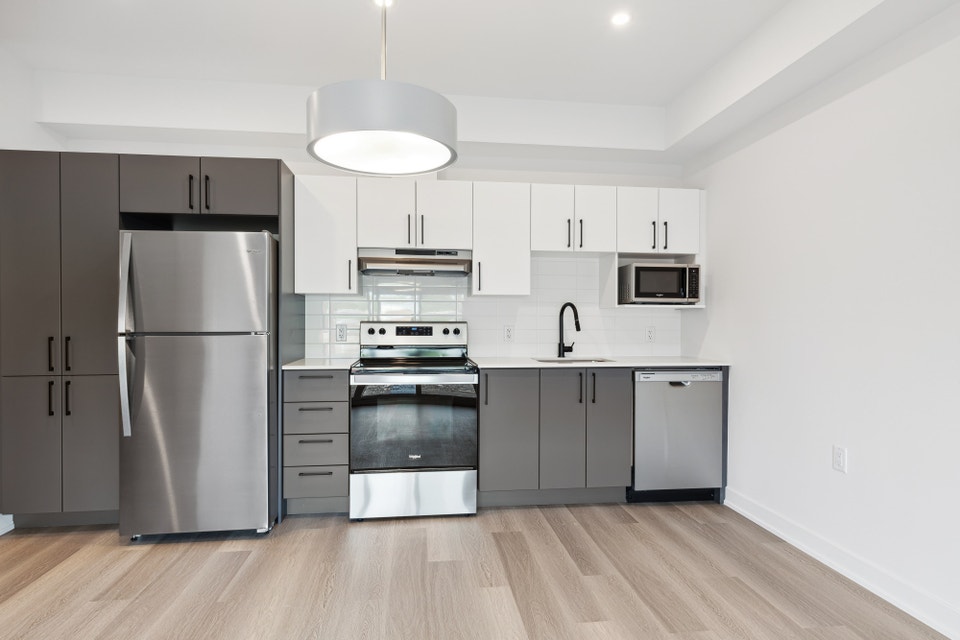 (Aylmer) Nouvelle construction contemporaine de 3 1/2 et 4 1/2 5